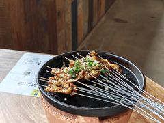 -包整·丝娃娃(一览甲秀楼风景店)