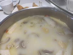 -煲王粤菜餐厅(中侨中心店)