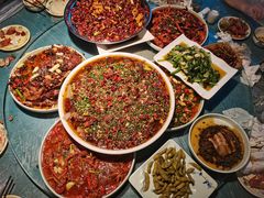 -冰冰龙虾·江湖菜·花园江景餐厅