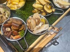 -一朵菌·野生菌探索家火锅(南亚店)