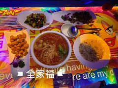 -歌迷量贩KTV(光彩市场店)