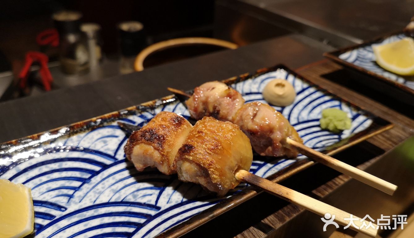 店的位置非常好找，就在小小意大利格力，路边很多停车位