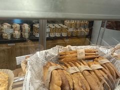 -皇冠幸福里动物奶油生日蛋糕(汉口北店)