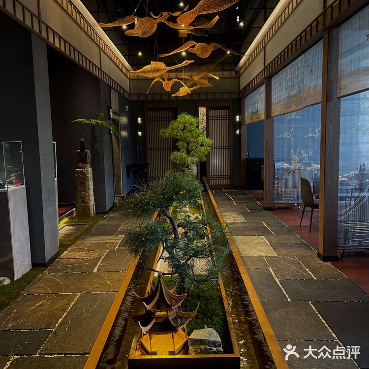 武汉探店 |喧嚣中的静谧桃源-高端私宴餐厅