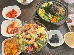 -釜山豚骨汤饭(芝罘万达广场店)