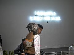 -UNI UNI(环亚凯瑟琳店)