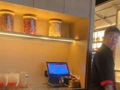 -晓宇重庆火锅(西安荟聚店)