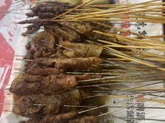 -老街烧烤大排档·地道湖北菜·龙虾馆(汉口火车站店)