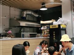 大堂-清真石家包子(大皮院总店)