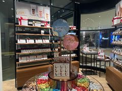 -Laderach 莱德拉(上海环贸iapm店)