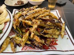 -郑小二山东特色炒鸡店(红小巷店)