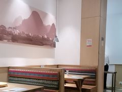 -蜜桃餐厅·伴山(湖滨商业街店)