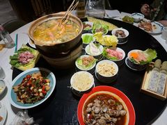 -聚汇三少·龙虾·中餐厅(莫邪路新天地店)