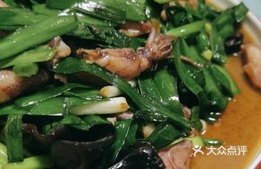 Sea Hare Stir-Fried with Leeks