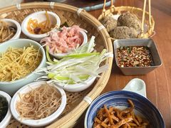 -包整·丝娃娃(一览甲秀楼风景店)