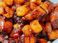 小土豆红烧肉-得仁酒家(东四十一条店)