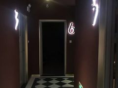 -极光点播影院(天一广场国购店)