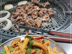 -马路牙子烧烤音乐酒馆(望京店)