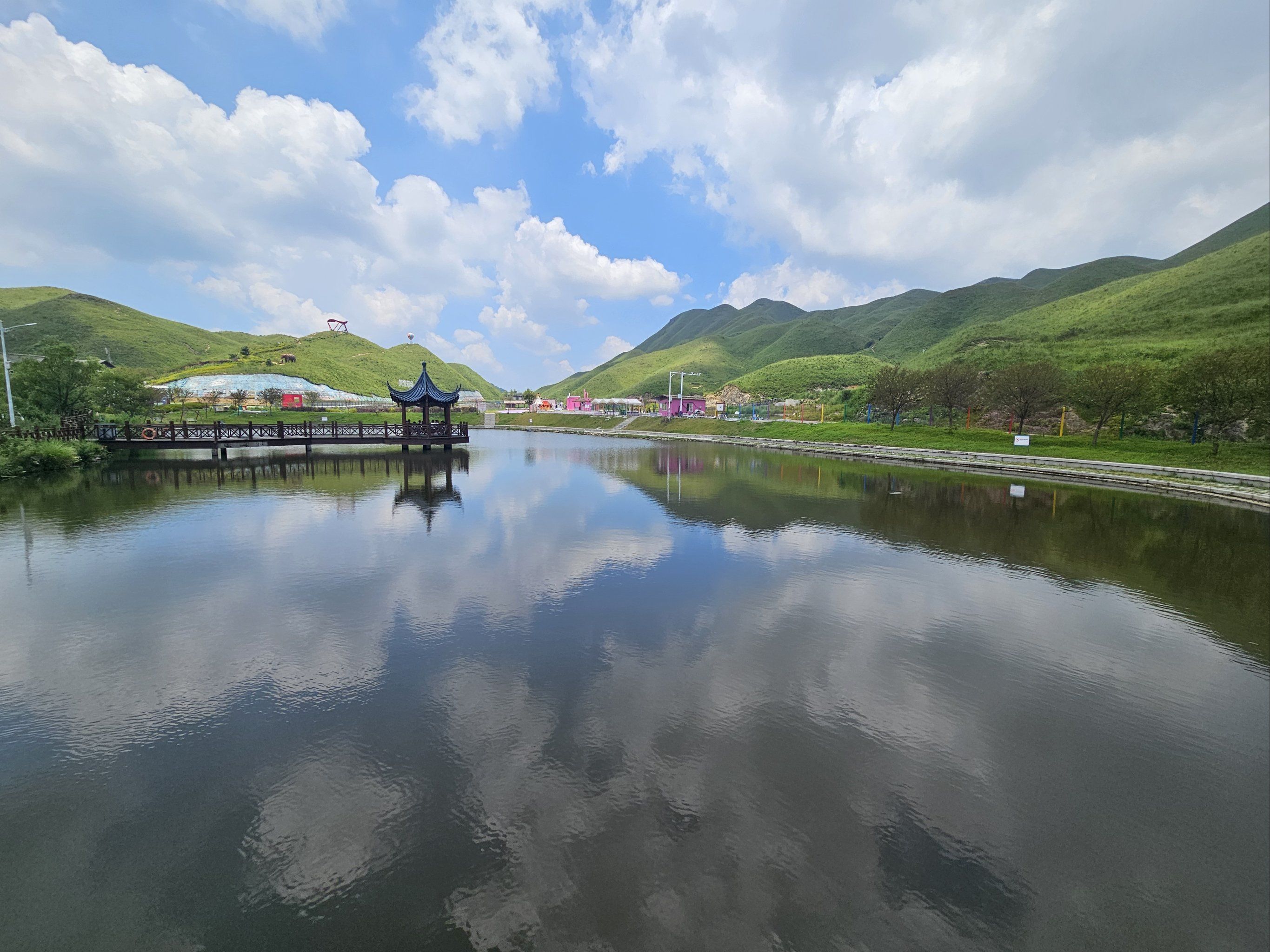 宁德鸳鸯草场位于柘荣县东源乡鸳鸯头村
