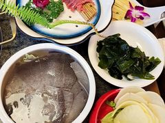 -小天鹅火锅·一线江景洪鼎旗舰店(洪崖洞店)
