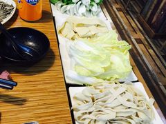 -陆记牛庄·碳锅龙虾烧烤(爱上花园店)