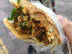 粉蒸牛肉锅盔-南充方酥锅魁