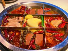重庆九宫格麻辣红锅-梯坎老火锅(天禧店)