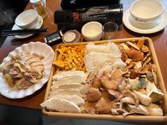 -宣威山野人家·云南菜·菌火锅(金碧店)