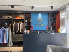 -尊卡诺高级西装礼服定制(江东中路店)