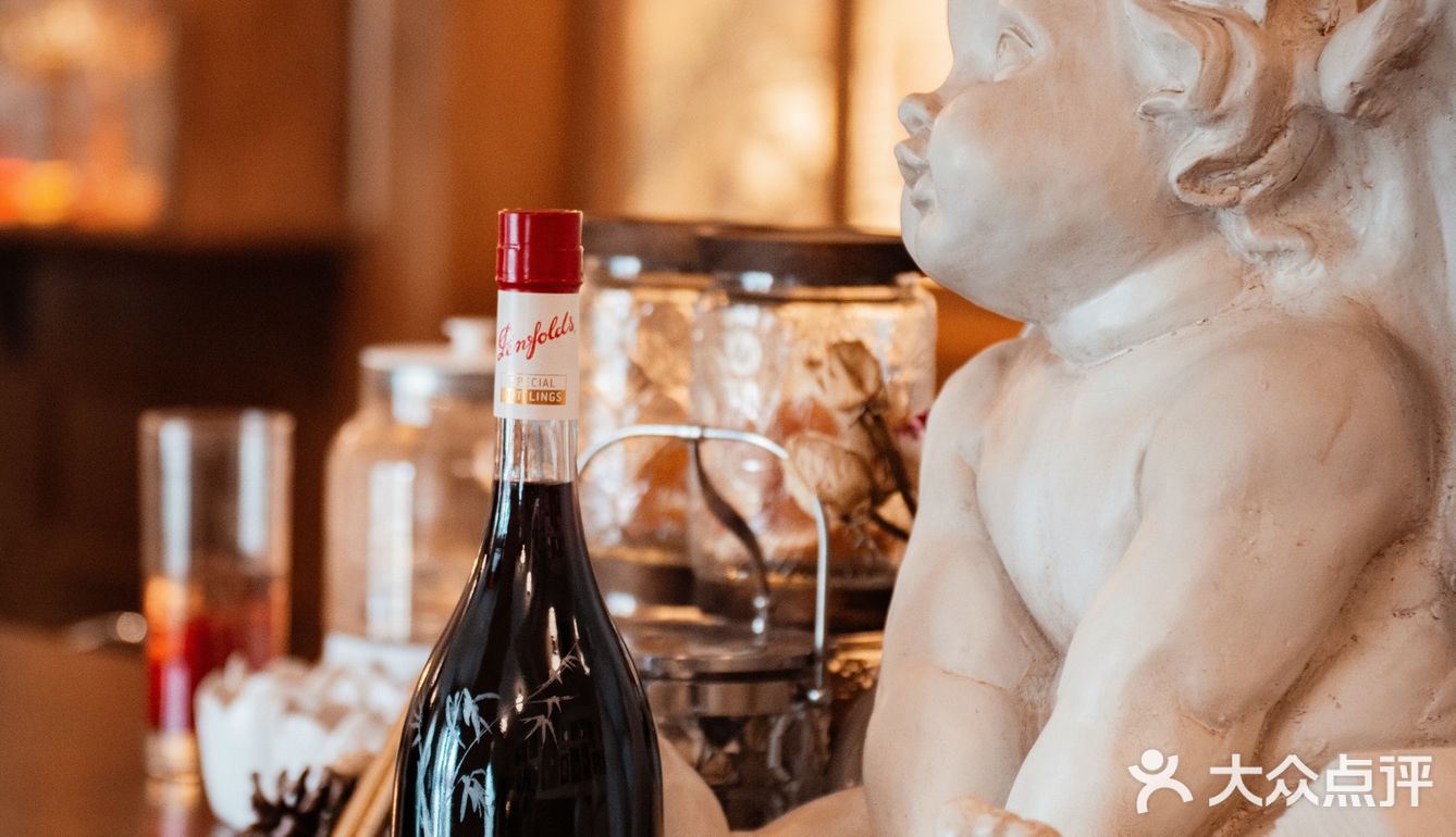 新年小酌，闺蜜就是要一起奔富