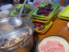 -养牛邓·潮汕牛肉海鲜自助火锅(广州店)