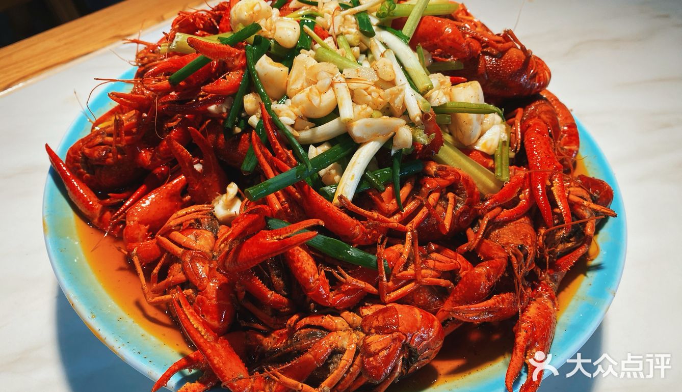 夏日夜宵C位｜这家小龙虾太能打了