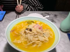 咸肉烧纸片笋-雀蓝川菜(奥体广场店)
