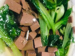 馋口鸭血汤-馋三尺蟹粉小笼(人民广场店)