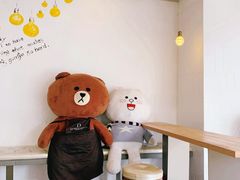 -顶东面包花园·生日蛋糕(世博店)