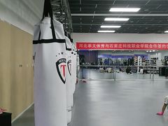 -拳义格斗搏击散打泰拳拳击俱乐部(裕华店)