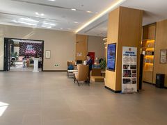 -上海浦东中心万枫酒店
