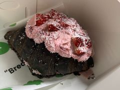 白巧克力草莓可颂-PAOPAO Bakery&Café(港汇店)