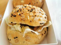 -山山家·新鲜烘焙(现代城店)