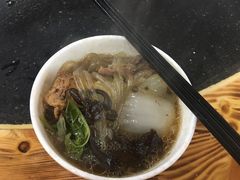 -粘豆包柴火铁锅炖
