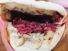 腊牛肉夹馍-杨天玉腊牛羊肉店