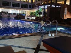 -曼谷湄南河畔华美达广场酒店
