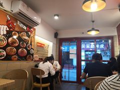 大堂-十三朝牛馍王擀面皮(骡马市店)