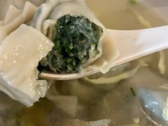 青菜鲜肉大馄饨-梦花街馄饨店(中华苑店)