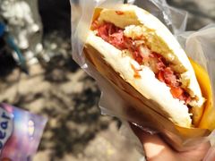 腊牛肉夹馍-杨天玉腊牛羊肉店