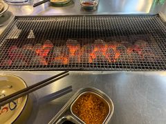 -马路牙子烧烤音乐酒馆(望京店)