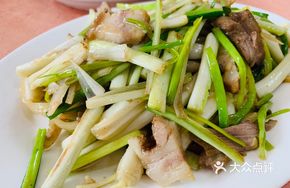 Stir-fried Chao Cai with Braised Pork