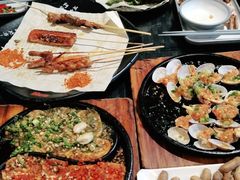 -何师烧烤Pro ·江湖川菜·小龙虾·精酿(太古里旗舰店)