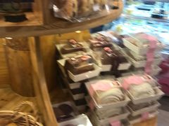 -昆明冠生园·蛋糕·面包(南强街店)