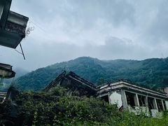 -四川汶川特大地震漩口中学遗址